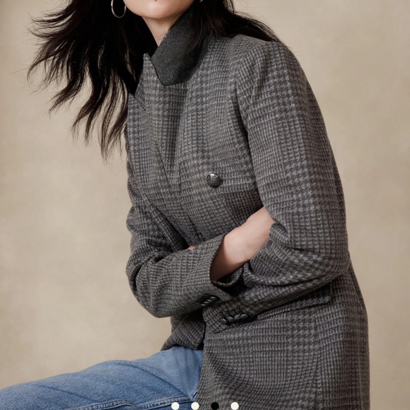 Banana Republic Factory Plaid Icon Blazer - Picture 3 of 9